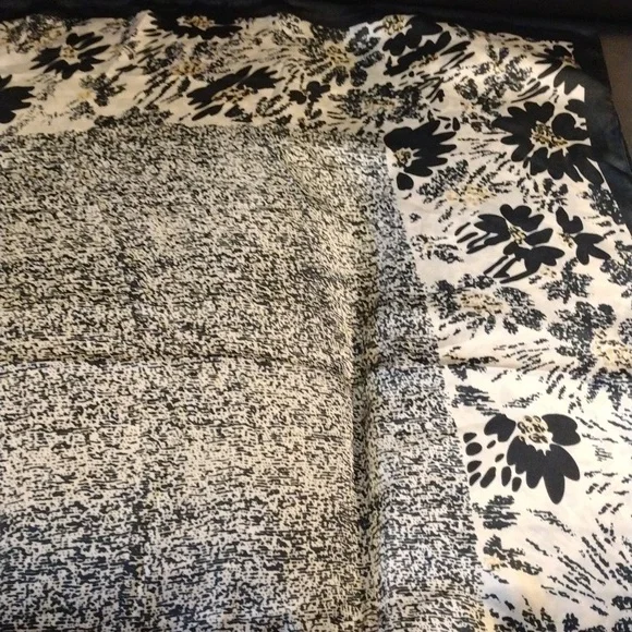 Vintage Scarf - Picture 3 of 5